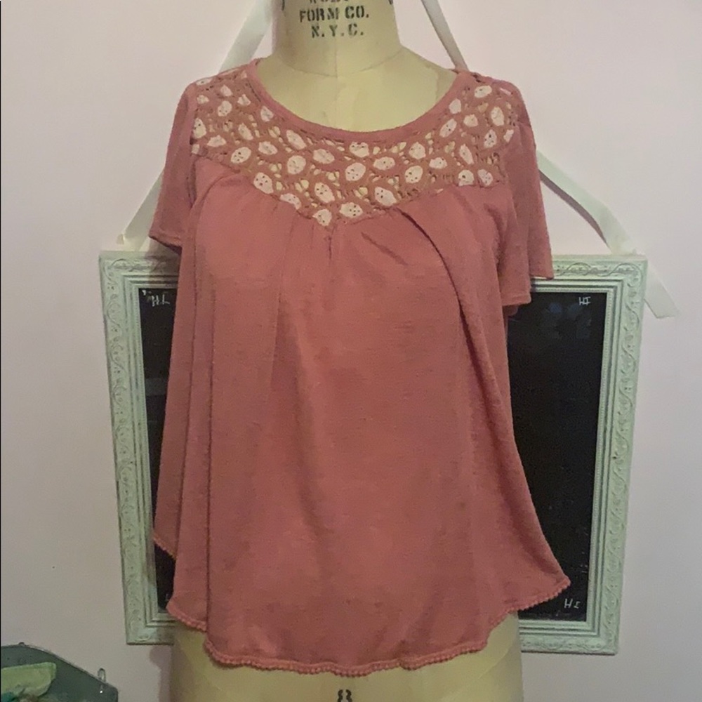 Loose Pink Shirt with detailed neck